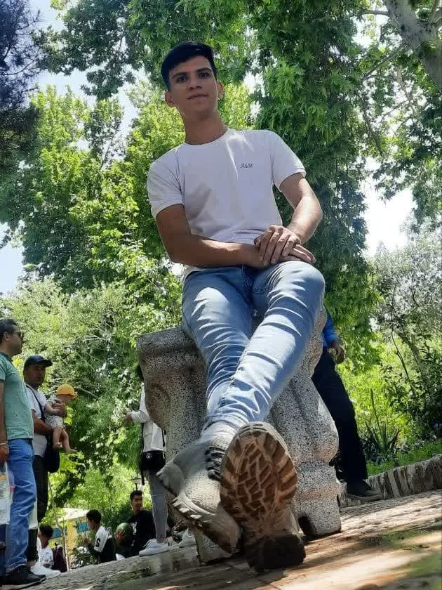 علی احمدیان علی احمدیان